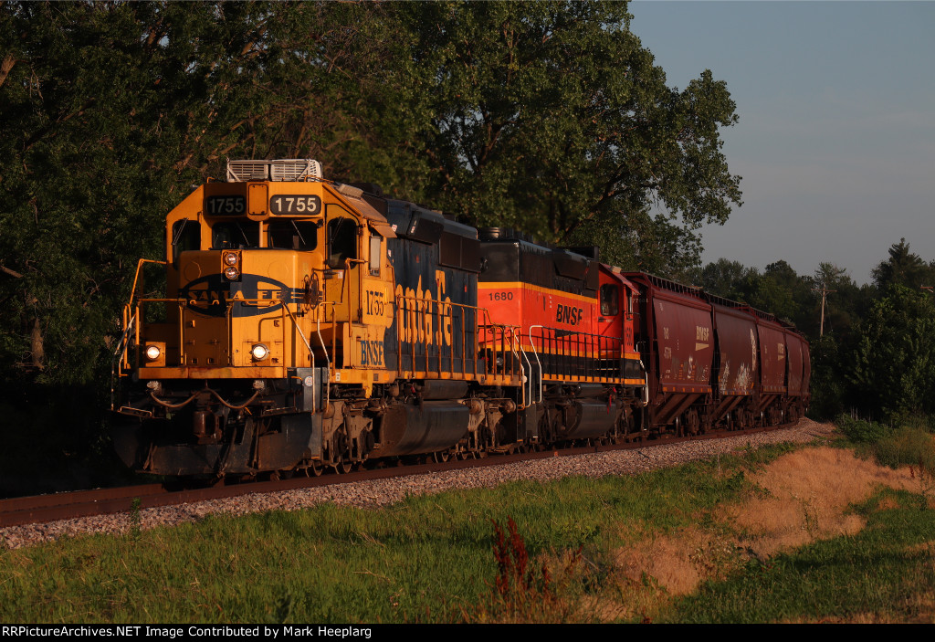 BNSF 1755